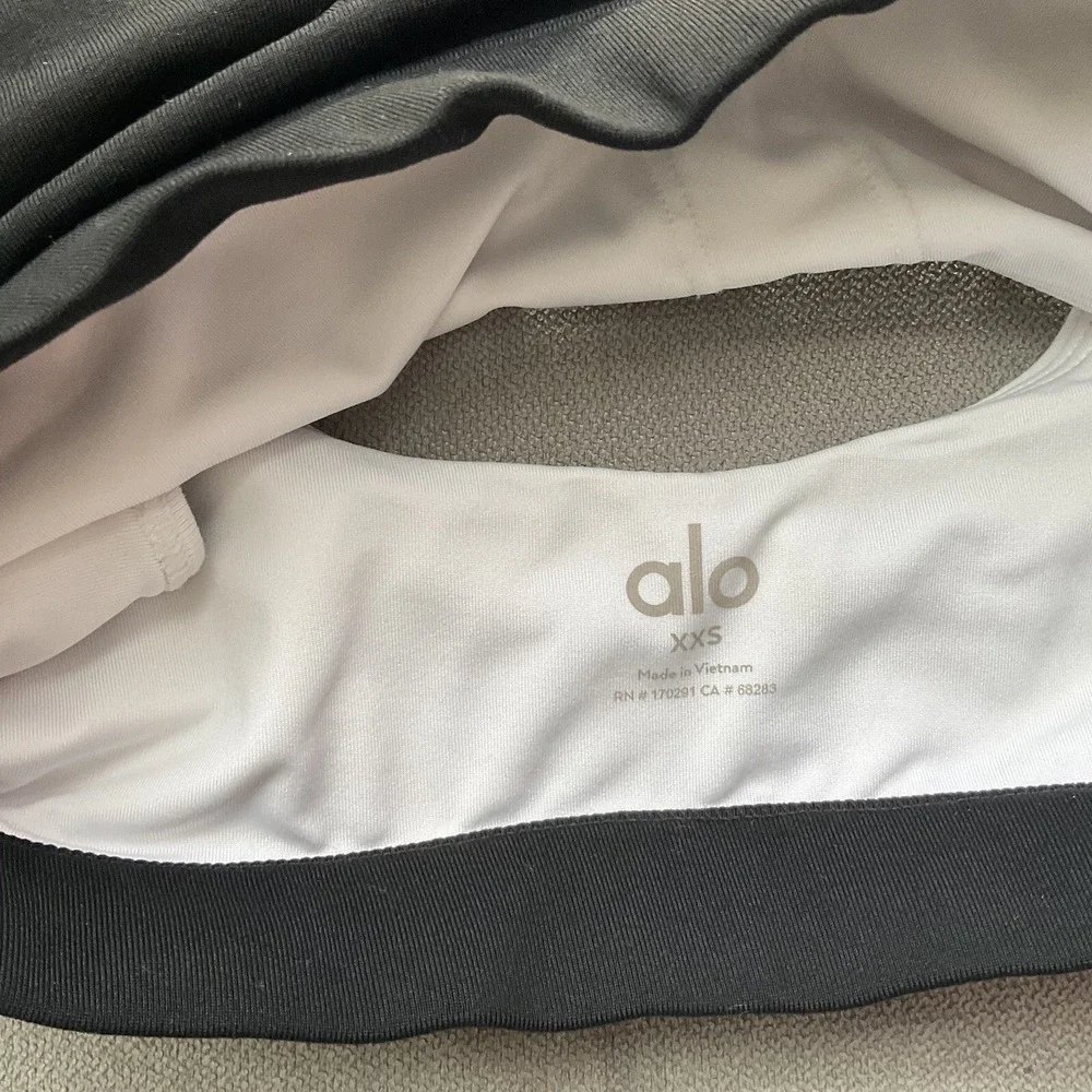 ALO Yoga no padding